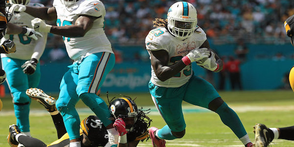 Miami Dolphins running back Jay Ajayi running against the Pittsburgh Steelers in Week 6